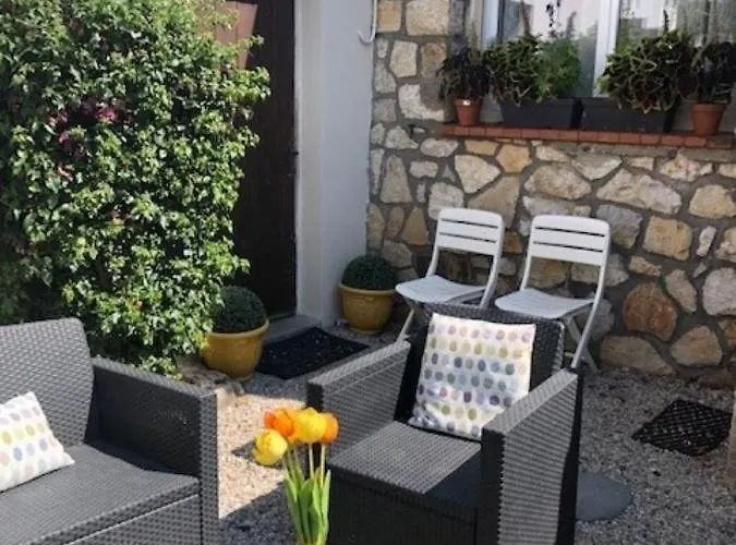 Bijou Juan-les-pins Homestay Antibes
